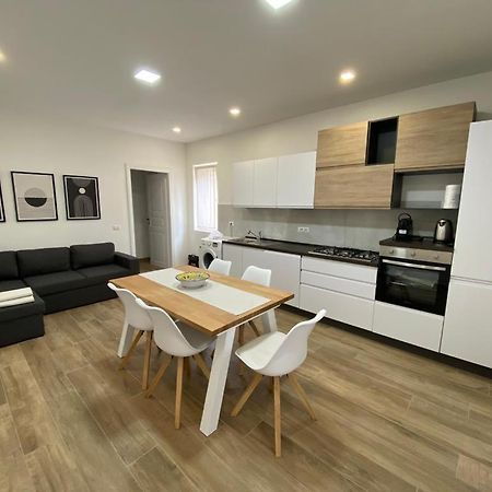 Apartament Le Pavoncelle Valledoria  Zewnętrze zdjęcie